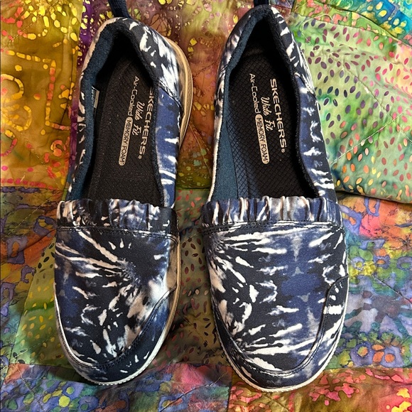 Skechers Navy Tie-Dye Slip-On Sneakers - Picture 1 of 9